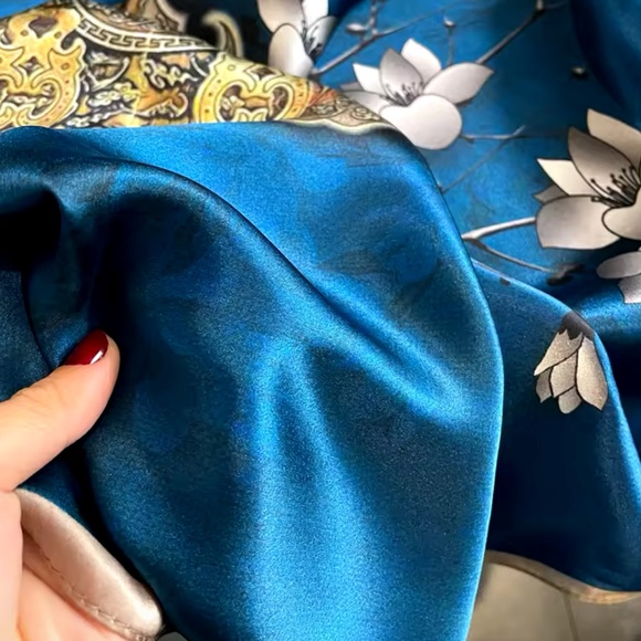 100% Pure Silk Satin Scarf High-Quality - Square Scarves. Bag Wrist/Scarf - Picture 6 of 6